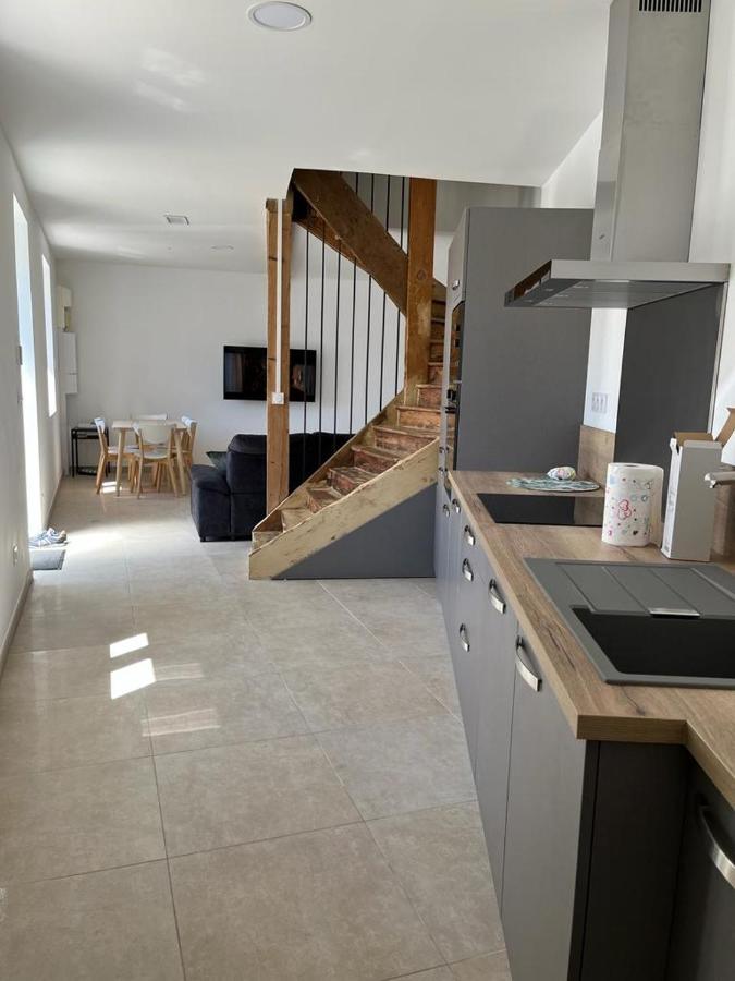 Superbe Maison De Ville, Renovee A 15 Min De Lyon Saint-Symphorien-dʼOzon Exteriör bild